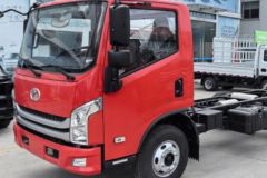 跃进 超越C500-33 170马力 4.2米单排栏板轻卡 跃进 超越C500-33 170马力 4.2米单排栏板轻卡