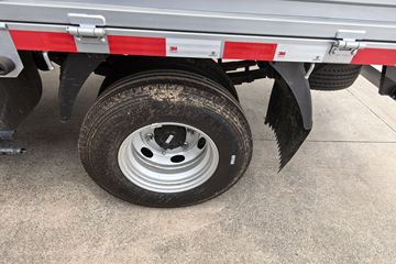 Ծ�� ��ԽH500 180���� 4.2�׵��Ų�դʽ�ῨͼƬ