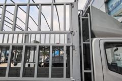 跃进 超越H500 180马力 4.2米单排仓栅式轻卡 跃进 超越H500 180马力 4.2米单排仓栅式轻卡