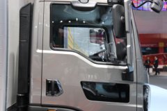 重汽HOWO悍将PRO 170马力 4X2 AMT自动档 冷藏车