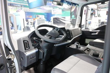 ����HOWO����PRO 170���� 4X2 AMT�Զ��� ��س�ͼƬ