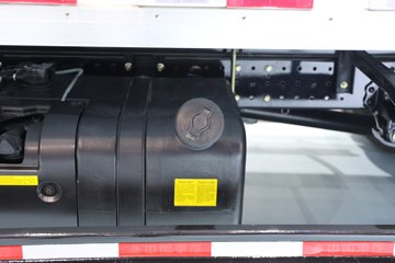 ����HOWO����PRO 170���� 4X2 AMT�Զ��� ��س�ͼƬ