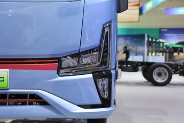 ���桤��X7 ���� ��ɲ 4.18�׵��Ŵ��綯��դʽ�Ῠ ����200.3kWhͼƬ