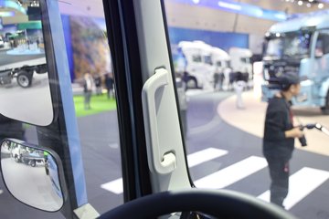 ���桤��X7 ���� ��ɲ 4.18�׵��Ŵ��綯��դʽ�Ῠ ����200.3kWhͼƬ