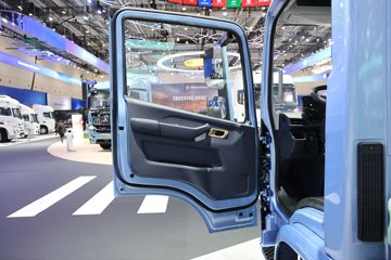 ���桤��X7 ���� ��ɲ 4.18�׵��Ŵ��綯��դʽ�Ῠ ����200.3kWhͼƬ