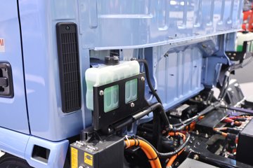 ���桤��X7 ���� ��ɲ 4.18�׵��Ŵ��綯��դʽ�Ῠ ����200.3kWhͼƬ