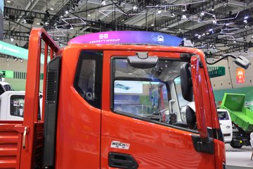 ���桤��X7 4.1L���� 200���� ��ʿ��8�� 5.8���Ű������ῨͼƬ