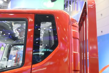 ���桤��X7 4.1L���� 200���� ��ʿ��8�� 5.8���Ű������ῨͼƬ