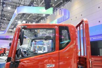 ���桤��X7 4.1L���� 200���� ��ʿ��8�� 5.8���Ű������ῨͼƬ