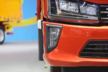 ���桤��X7 4.1L���� 200���� ��ʿ��8�� 5.8���Ű������ῨͼƬ