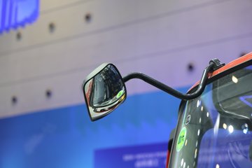 ���桤��X7 4.1L���� 200���� ��ʿ��8�� 5.8���Ű������ῨͼƬ