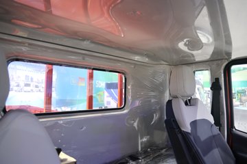 ���桤��X7 4.1L���� 200���� ��ʿ��8�� 5.8���Ű������ῨͼƬ