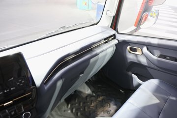 ���桤��X7 4.1L���� 200���� ��ʿ��8�� 5.8���Ű������ῨͼƬ