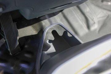 ���桤��X7 4.1L���� 200���� ��ʿ��8�� 5.8���Ű������ῨͼƬ