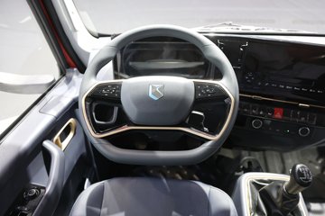 ���桤��X7 4.1L���� 200���� ��ʿ��8�� 5.8���Ű������ῨͼƬ