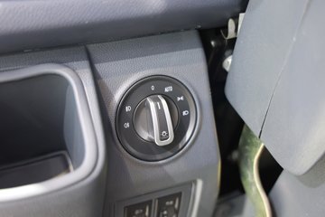 ���桤��X7 4.1L���� 200���� ��ʿ��8�� 5.8���Ű������ῨͼƬ