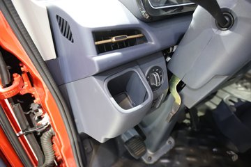 ���桤��X7 4.1L���� 200���� ��ʿ��8�� 5.8���Ű������ῨͼƬ