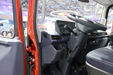 ���桤��X7 4.1L���� 200���� ��ʿ��8�� 5.8���Ű������ῨͼƬ