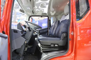 ���桤��X7 4.1L���� 200���� ��ʿ��8�� 5.8���Ű������ῨͼƬ