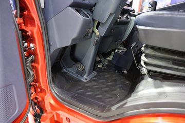 ���桤��X7 4.1L���� 200���� ��ʿ��8�� 5.8���Ű������ῨͼƬ