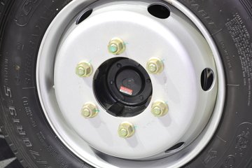 ���桤��X7 4.1L���� 200���� ��ʿ��8�� 5.8���Ű������ῨͼƬ