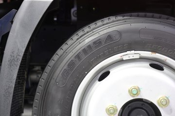 ���桤��X7 4.1L���� 200���� ��ʿ��8�� 5.8���Ű������ῨͼƬ