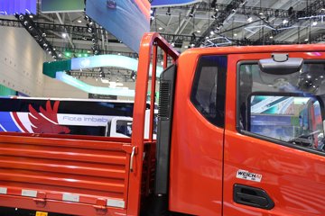 ���桤��X7 4.1L���� 200���� ��ʿ��8�� 5.8���Ű������ῨͼƬ