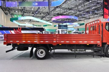 ���桤��X7 4.1L���� 200���� ��ʿ��8�� 5.8���Ű������ῨͼƬ