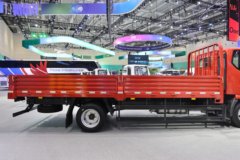 蓝擎·龙X7 4.1L柴油 200马力 法士特8档 5.8米排半栏板轻卡