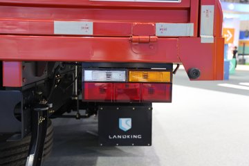 ���桤��X7 4.1L���� 200���� ��ʿ��8�� 5.8���Ű������ῨͼƬ