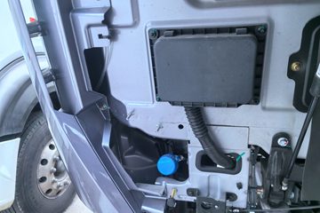 �й�����HOWO G5X 240���� 4X2 6.75�������ػ���ͼƬ