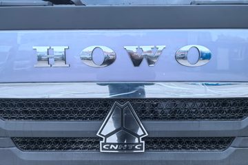 �й�����HOWO G5X 240���� 4X2 6.75�������ػ���ͼƬ