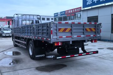 �й�����HOWO G5X 240���� 4X2 6.75�������ػ���ͼƬ