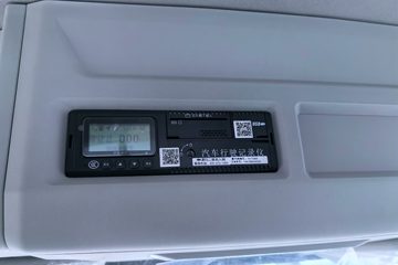 �й�����HOWO G5X 240���� 4X2 6.75�������ػ���ͼƬ