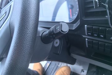 �й�����HOWO G5X 240���� 4X2 6.75�������ػ���ͼƬ