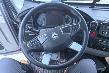 �й�����HOWO G5X 240���� 4X2 6.75�������ػ���ͼƬ