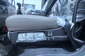 �й�����HOWO G5X 240���� 4X2 6.75�������ػ���ͼƬ