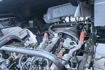 �й�����HOWO G5X 240���� 4X2 6.75�������ػ���ͼƬ