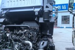 中国重汽HOWO G5X 240马力 4X2 6.75米栏板载货车