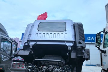 �й�����HOWO G5X 240���� 4X2 6.75�������ػ���ͼƬ