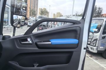 ���� ŷ����S3 ���˰� 170���� 5.25���Ű���ʽ�ػ���ͼƬ