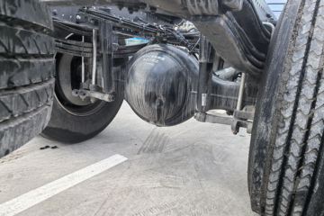 ����ŷ��H 7L���� 350���� 4X2 �ɰ���9�� AMT�Զ��� �߶� 9.8���Ű���ʽ�ػ���ͼƬ