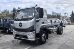 福田 欧航AR系 220马力 4X2 6.8米厢式载货车