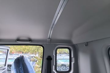 ���� ŷ��ARϵ 220���� 4X2 6.8����ʽ�ػ���ͼƬ