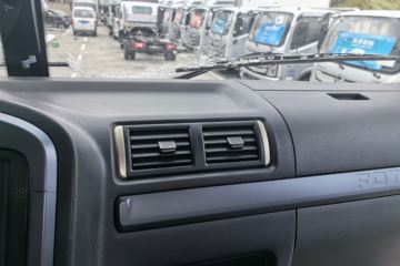 ���� ŷ��ARϵ 220���� 4X2 6.8����ʽ�ػ���ͼƬ