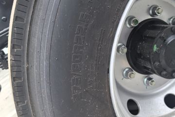 ���� ŷ��ARϵ 220���� 4X2 6.8����ʽ�ػ���ͼƬ