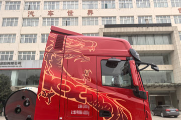 ���������콢KX ����ҫ�� 15.5L LNG 630���� 6X4 ����14�� ǣ����ͼƬ