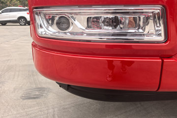 ���������콢KX ����ҫ�� 15.5L LNG 630���� 6X4 ����14�� ǣ����ͼƬ