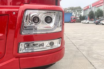 ���������콢KX ����ҫ�� 15.5L LNG 630���� 6X4 ����14�� ǣ����ͼƬ