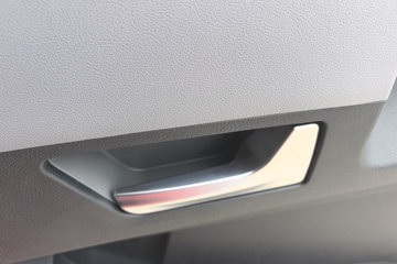 ���������콢KX ����ҫ�� 15.5L LNG 630���� 6X4 ����14�� ǣ����ͼƬ